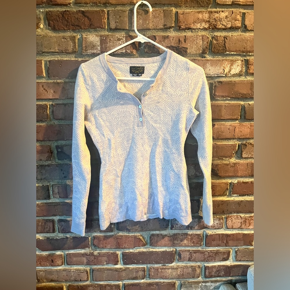 Vintage Icelandic Design Wool Sweater Henley Gray and White Cloud Pattern XS